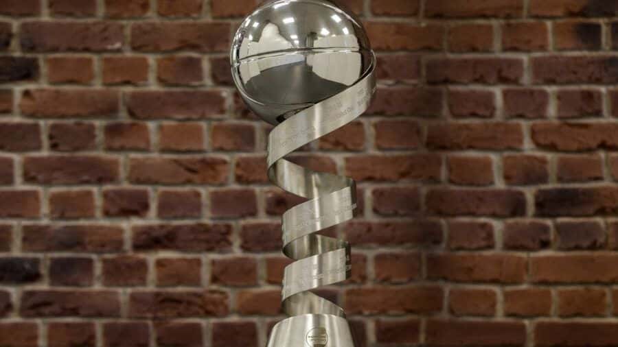 Trofeo de campeón de la Supercopa Endesa. Foto: Liga Endesa.