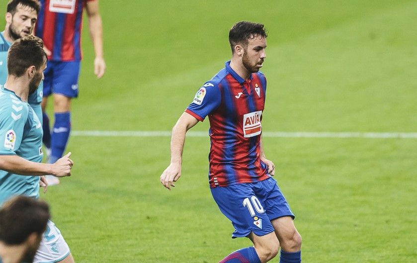 Edu Expósito en un partido con el Eibar este ya pasado curso