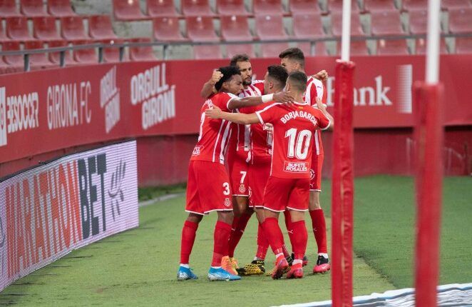 Jugadores del Girona celebrando el tanto de la victoria ante el Zaragoza