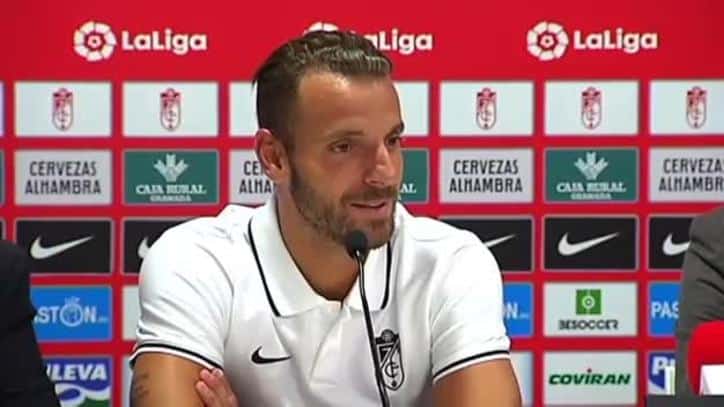 Roberto Soldado en rueda de prensa