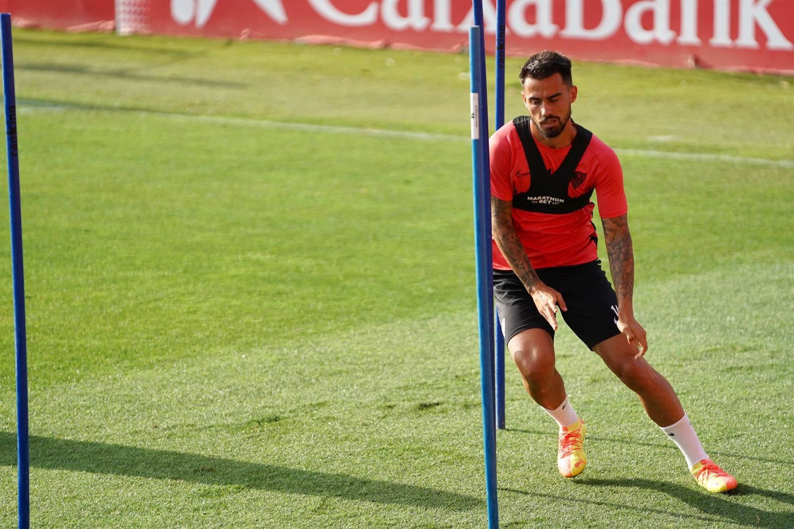 Suso entrenando de forma individual