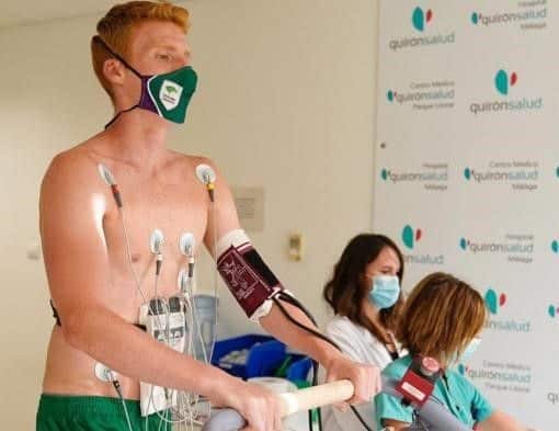 Alberto Díaz durante las pruebas médicas que los integrantes de la plantilla de Unicaja de Málaga han pasado estos días.
Imagen obtenida de www.unicajabaloncesto.com