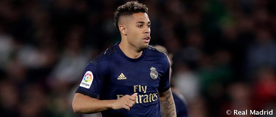 Mariano Díaz en un partido como jugador del Real Madrid Club de Fútbol