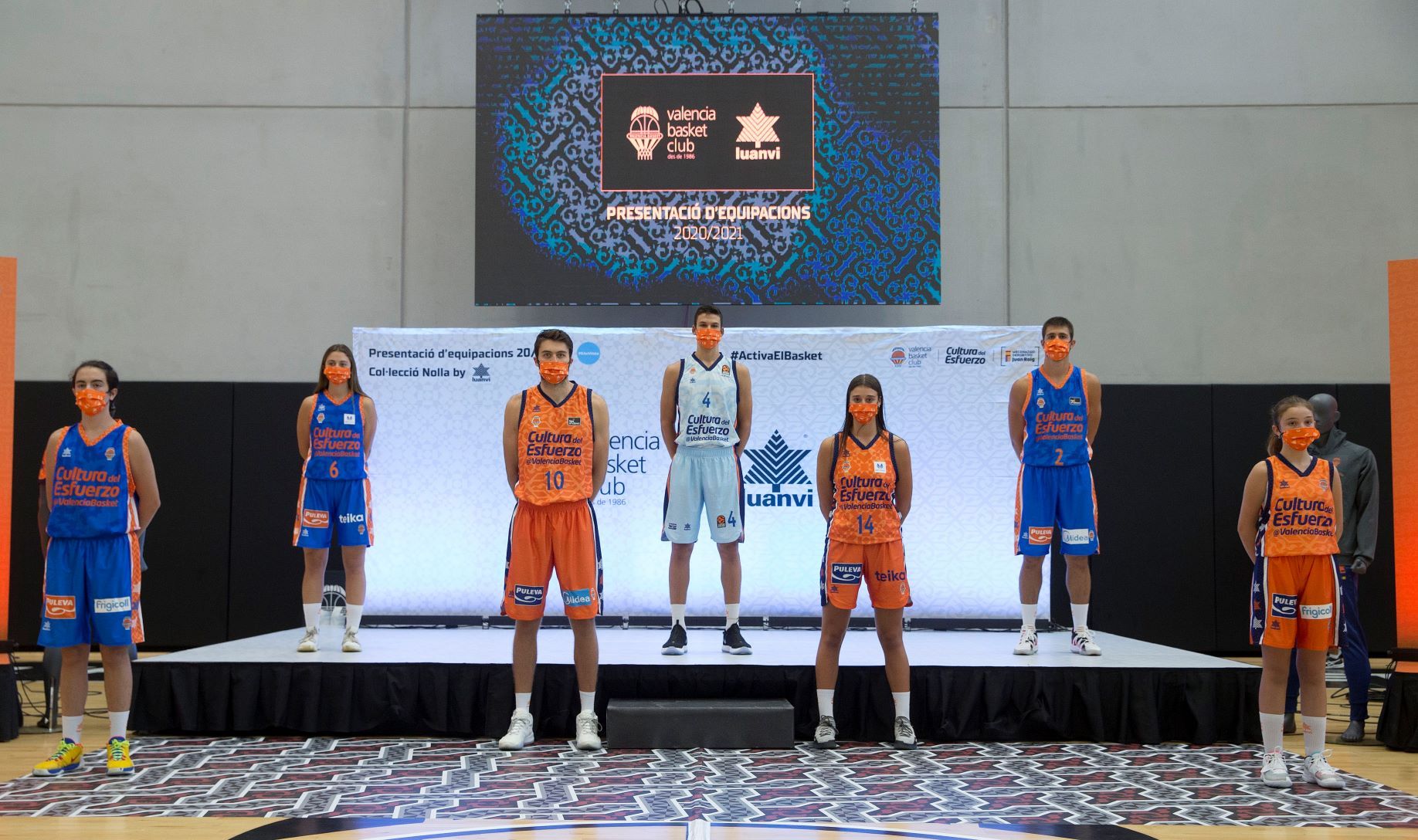 Presentación equipaciones Valencia BC 2020/2021. Fuente: Valencia Basket.