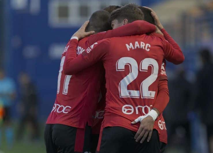 Celebración de un gol de Marc Cardona con el Mallorca