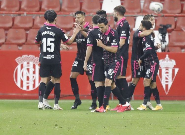 Jugadores del CD Tenerife celebrando un gol
