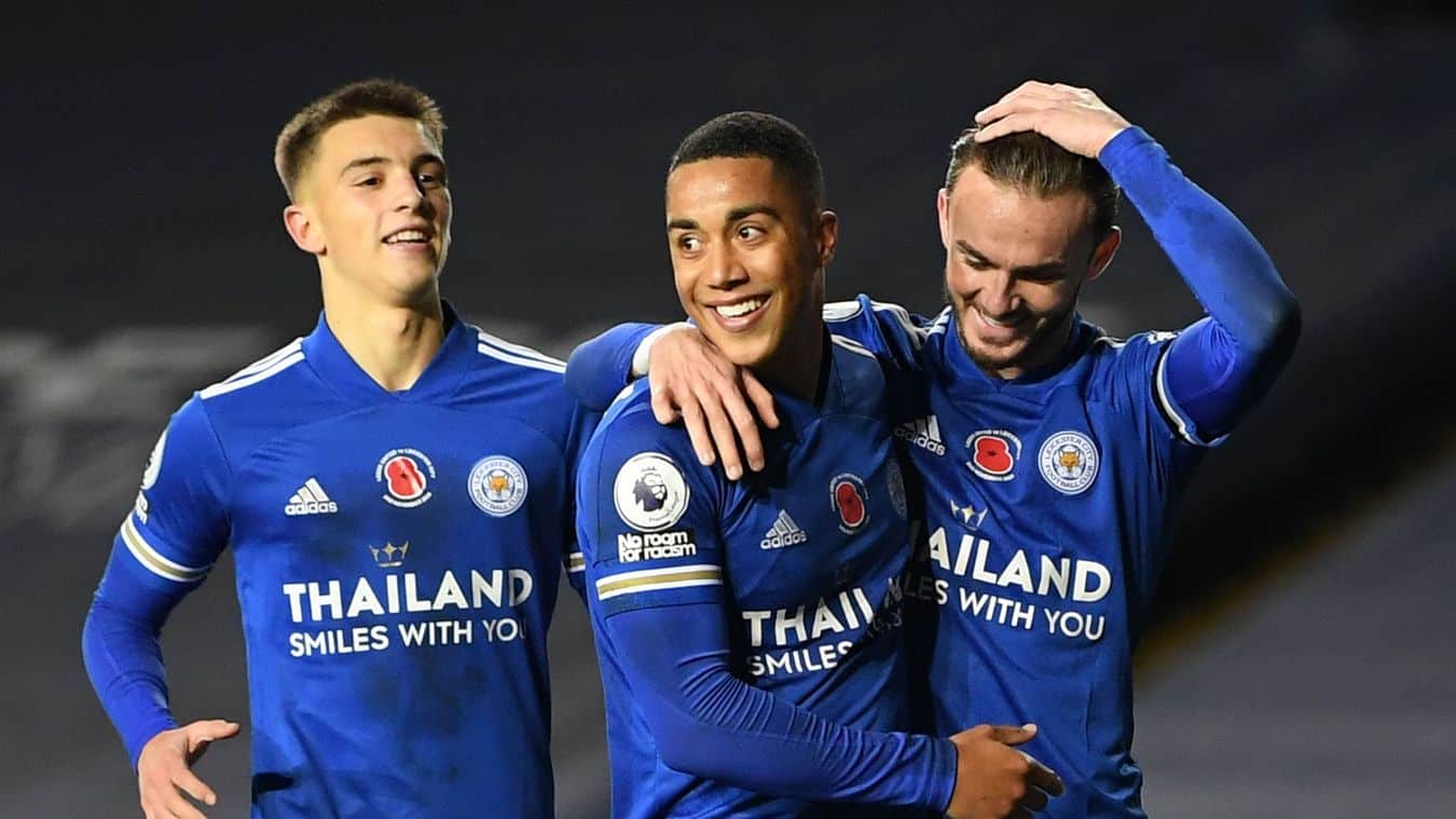 Tielemans celebra su segundo gol con sus compañeros | Fuente: premierleague