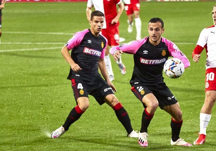 Sastre y Ruiz de Galarreta en un Girona - Mallorca