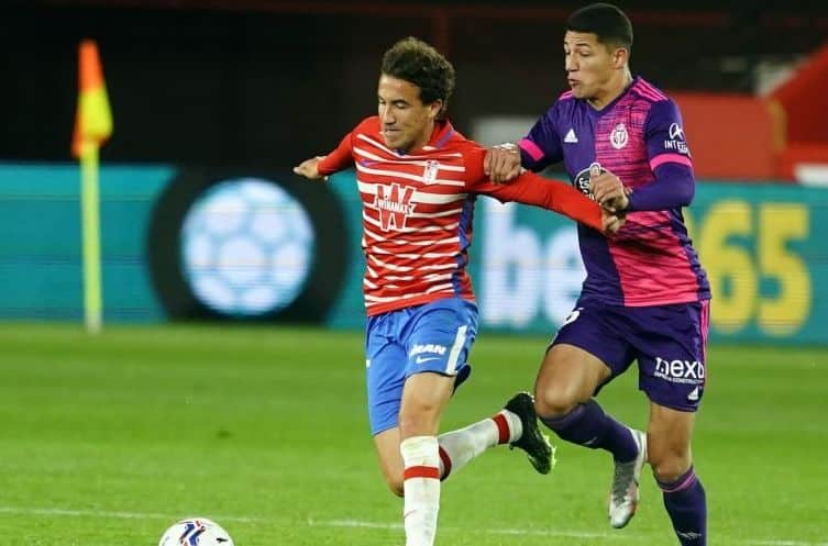 Marcos André presiona a Luis Milla