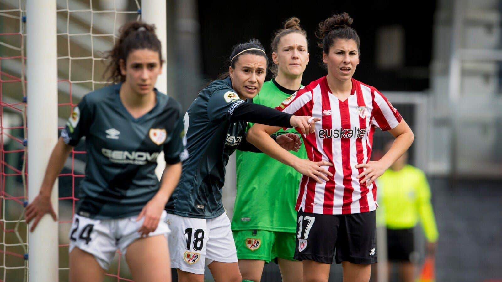 Twitter @RayoFemenino