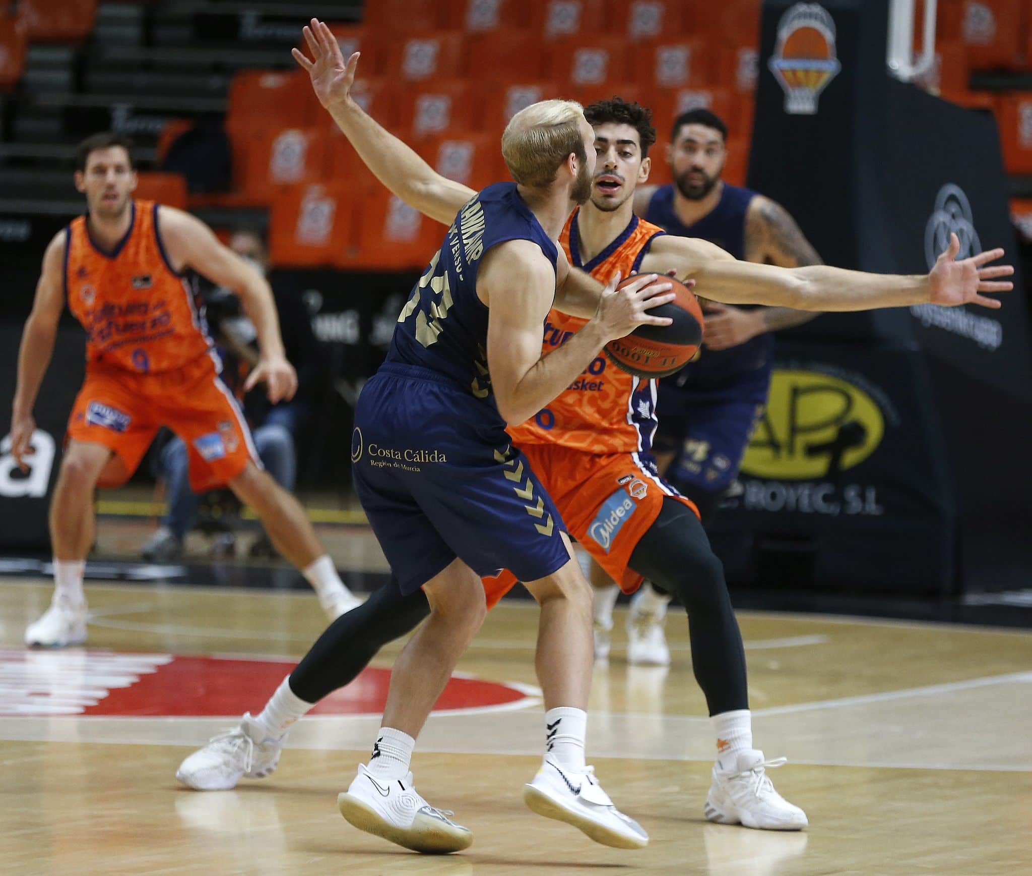 Victoria importante de VBC ante un rival directo. Fuente: M.A. Polo (VBC).