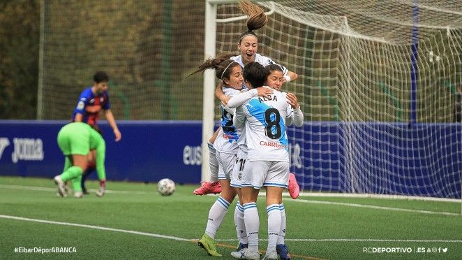 Las deportivistas celebrando uno de sus goles. Fuente: web del RC Deportivo.