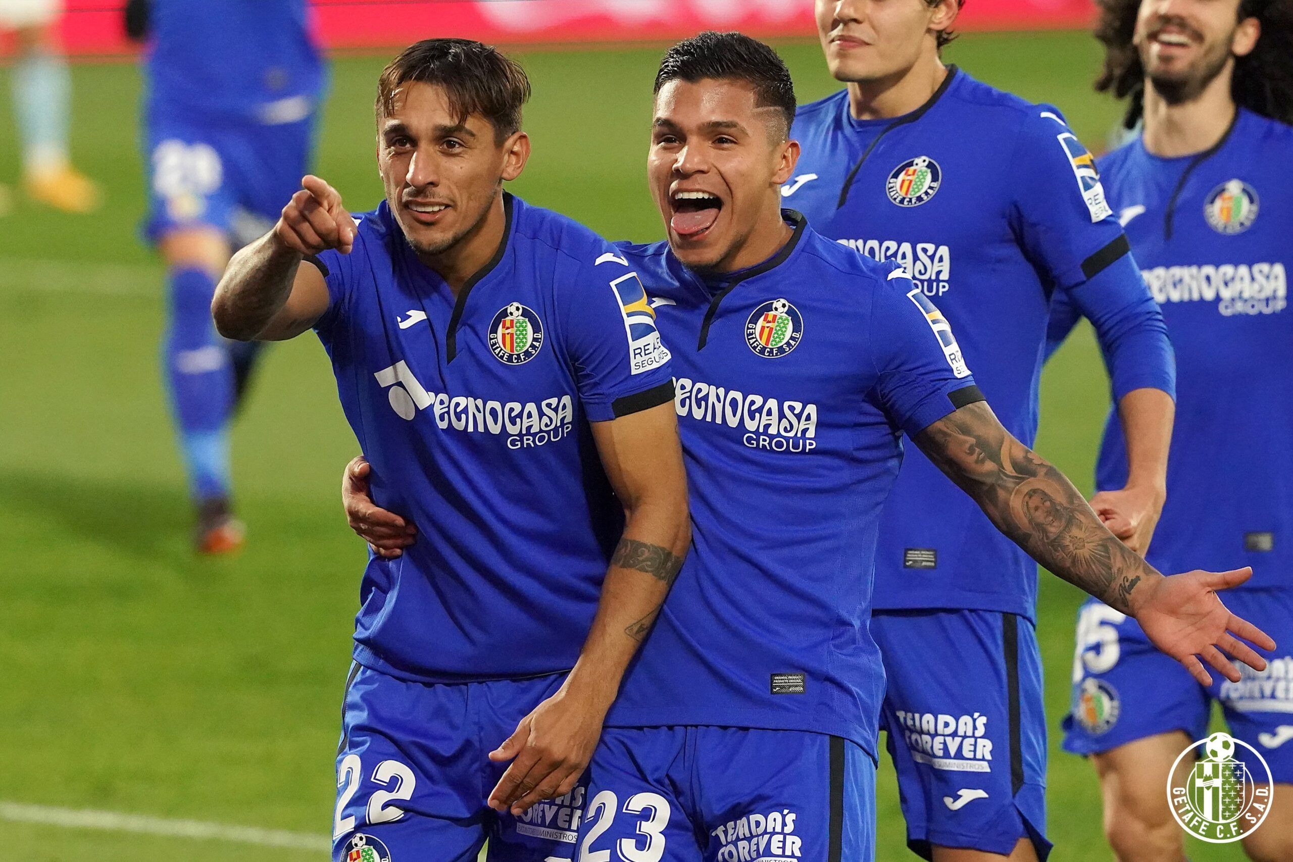 Damián Suárez celebra su gran gol