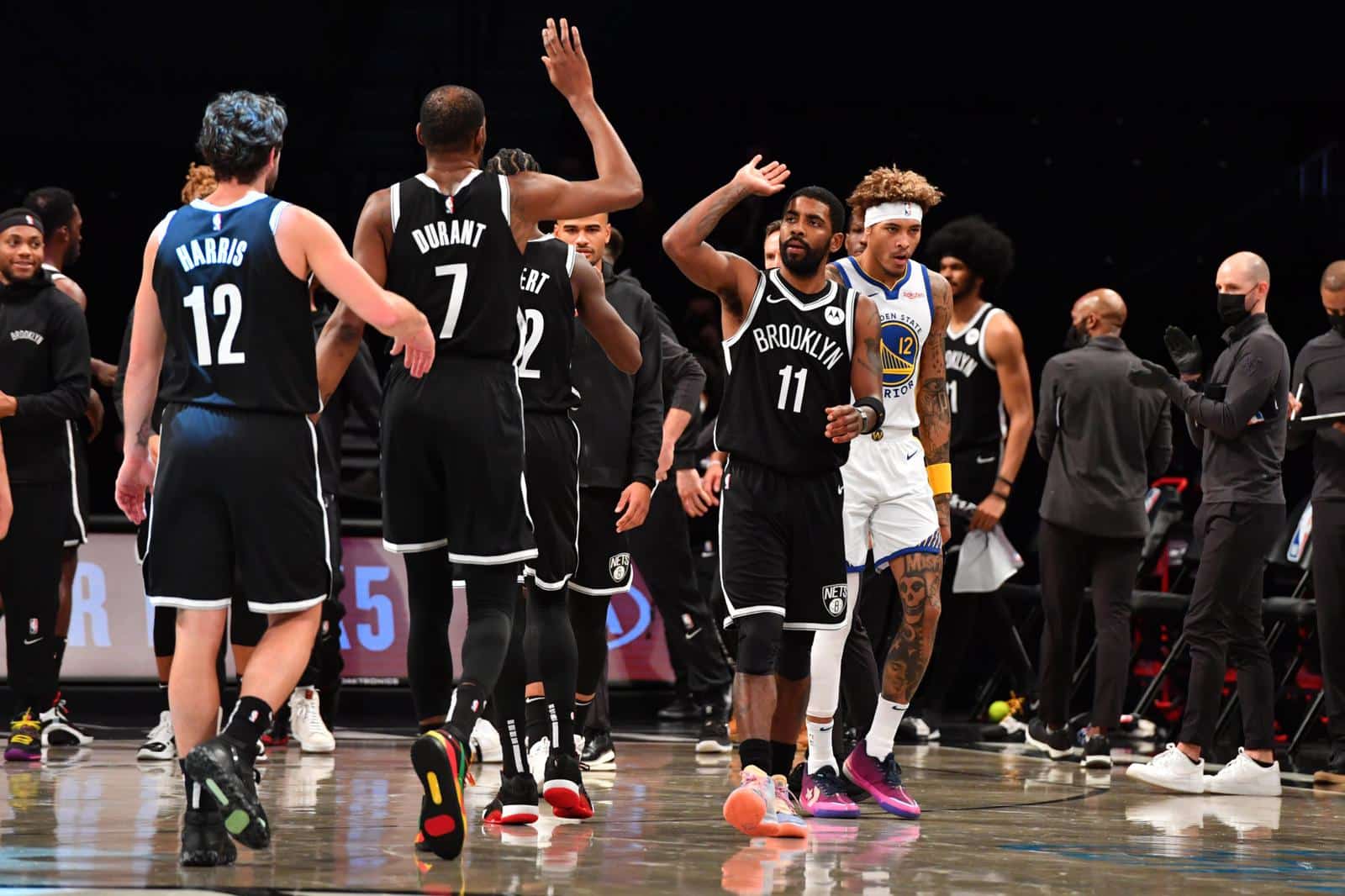 Jugadores de los Nets durante el partido | Fuente: NBA