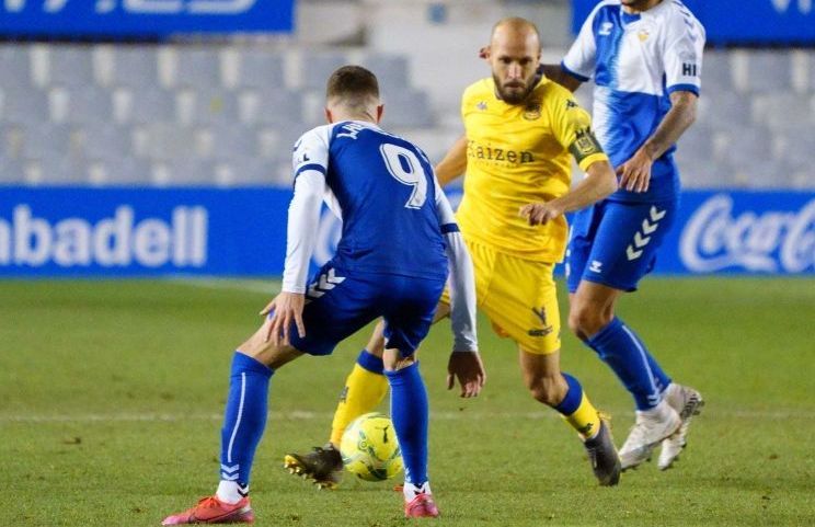 Laure conduce ante Juan Hernández en un Sabadell-Alcorcón