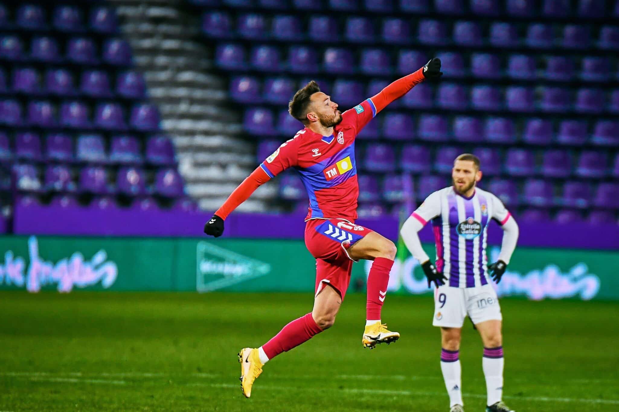 Josan celebra uno de sus dos goles | Imagen: Elche CF
