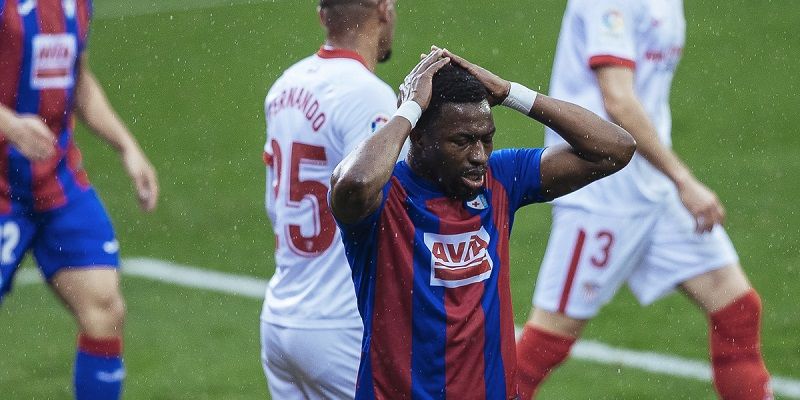 Diop lamenta una ocasión de gol fallada la temporada pasada