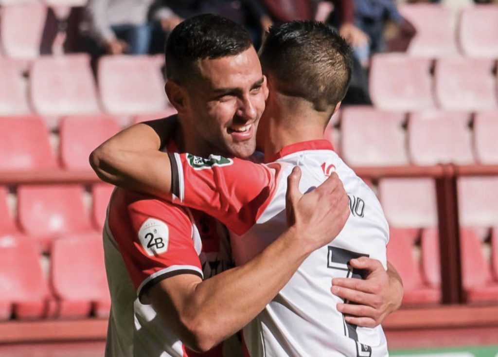 Ander Vitoria celebrando uno de los goles de la pasada campaña en Segunda 'B' con la UD Logroñés