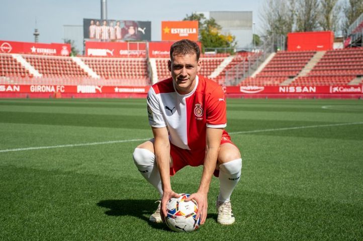 Cristóforo en su presentación con el Girona