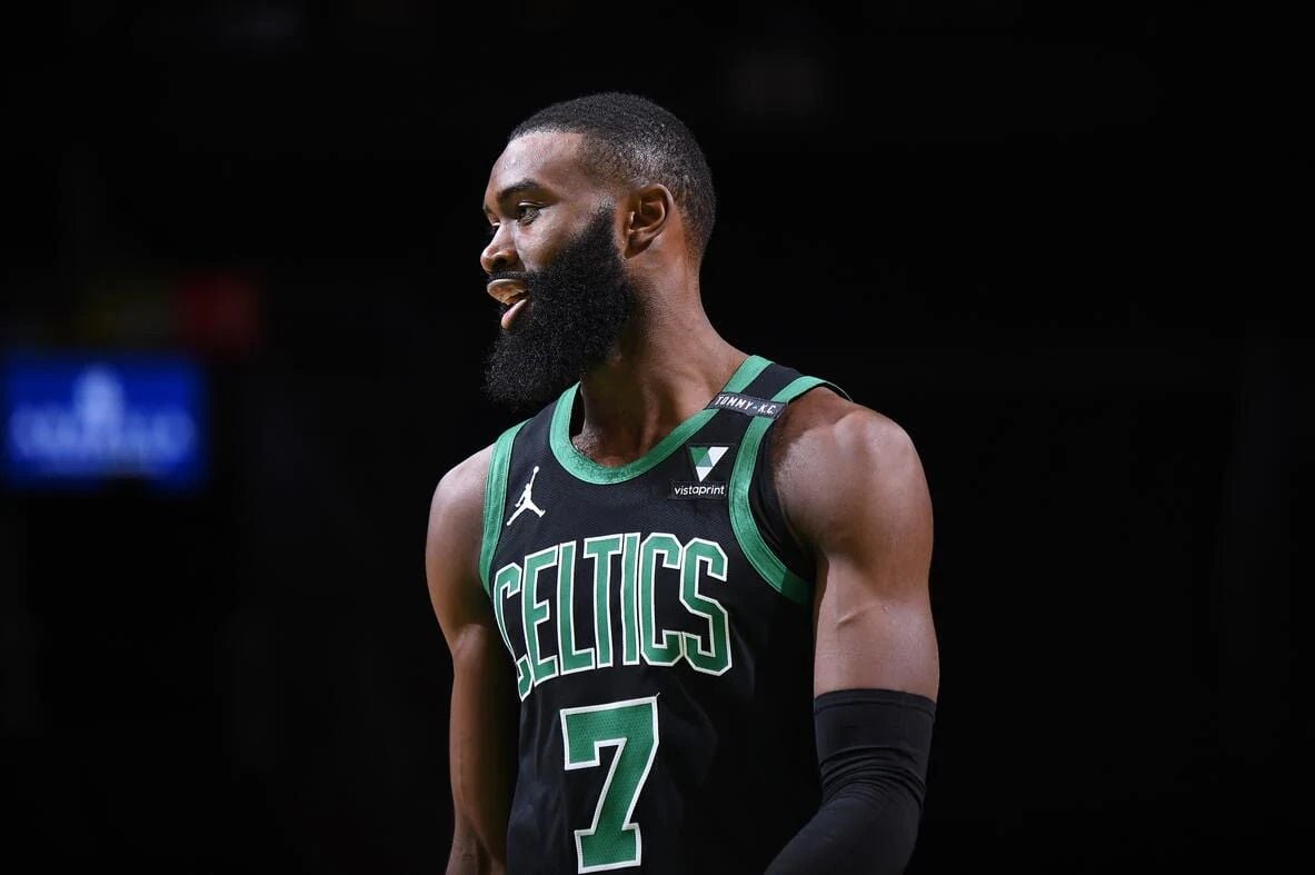 Jaylen Brown durante el partido contra los Cavaliers | Fuente: NBA