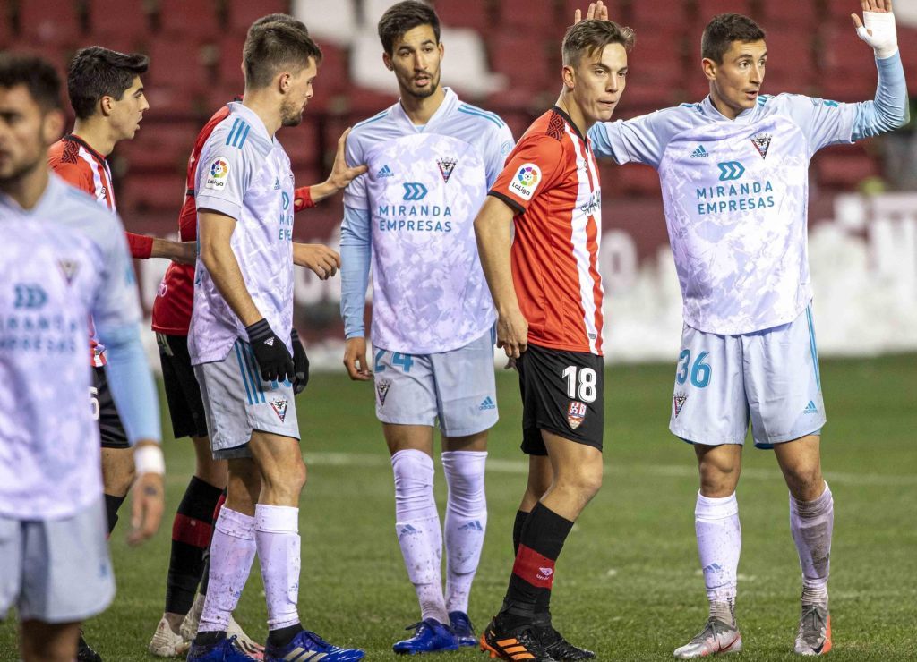 Lance del encuentro entre la UD Logroñés y CD Mirandés