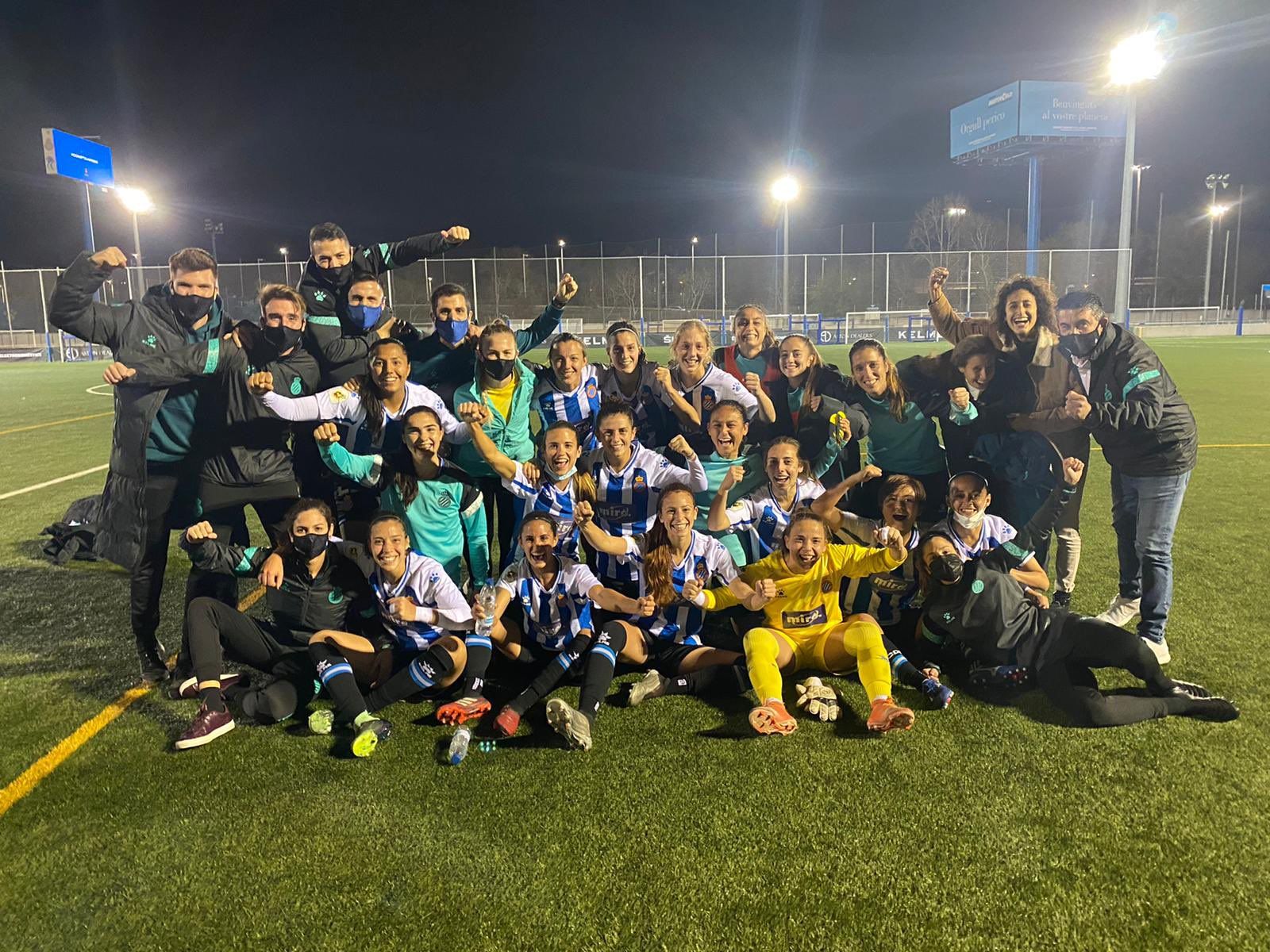 foto del twitter del RCDE femení