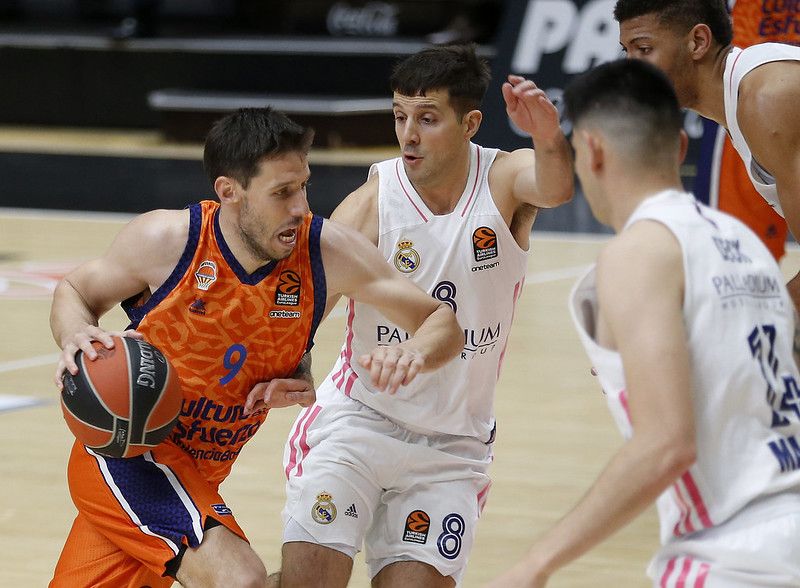 Sam Van Rossom apareció en los momentos importantes una vez más. Fuente: VBC (M.A. Polo).