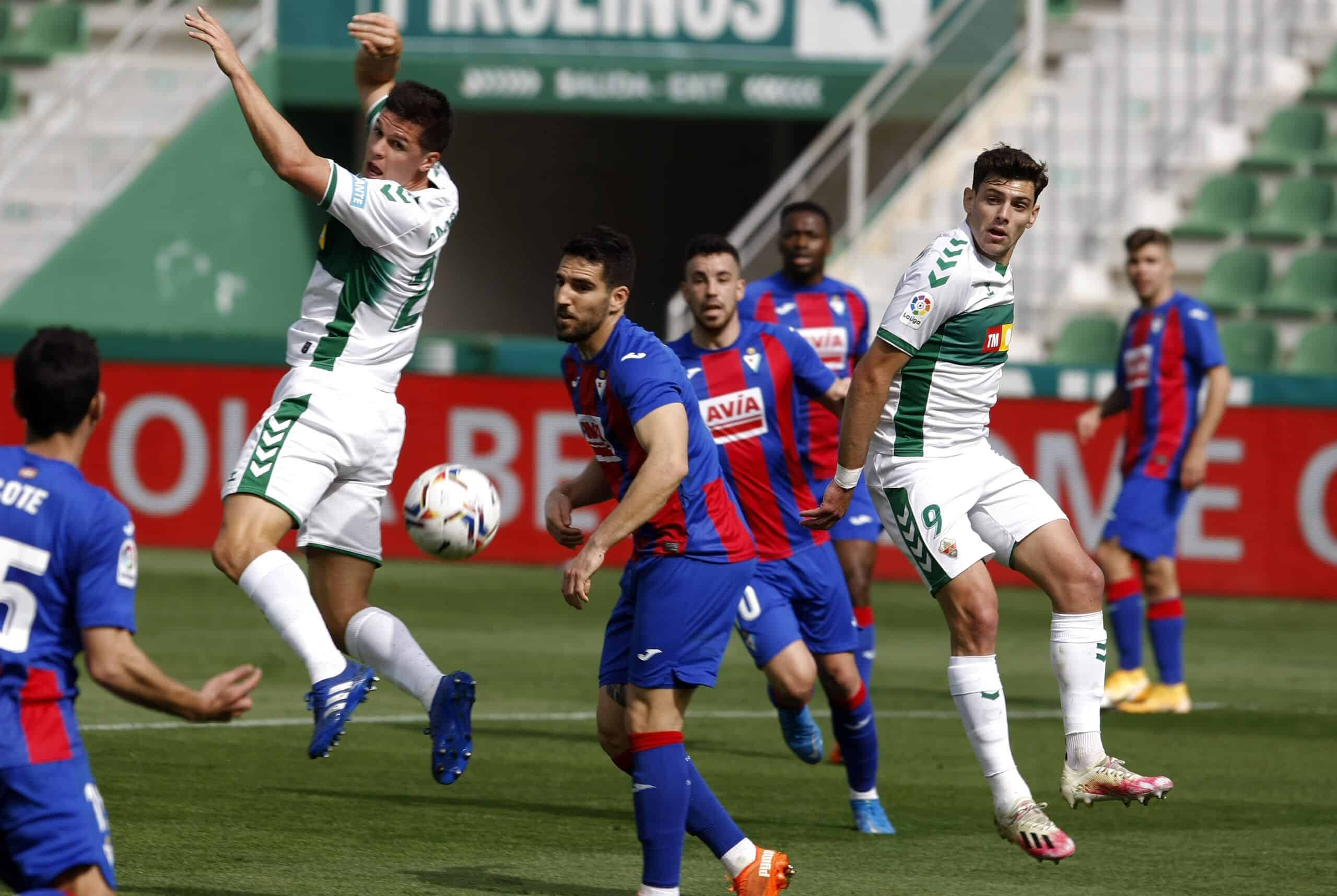 El Elche mostró solidez y supo jugar un encuentro vital para la permanencia. Imagen; @SDEibar