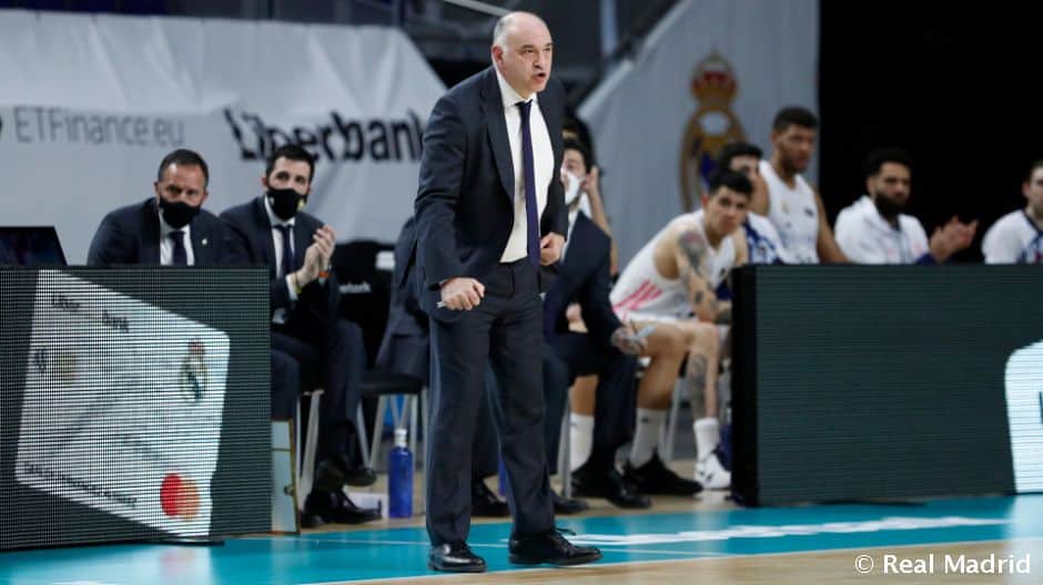 Pablo Laso en un partido como entrenador del Real Madrid. Foto: Real Madrid.