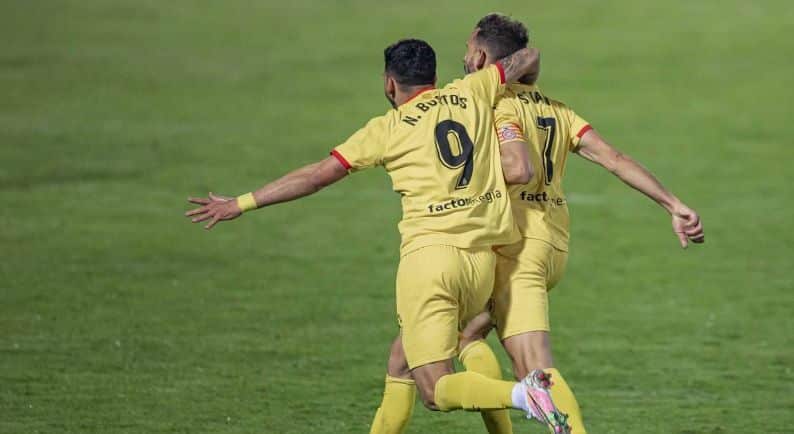 Nahuel Bustos y Stuani