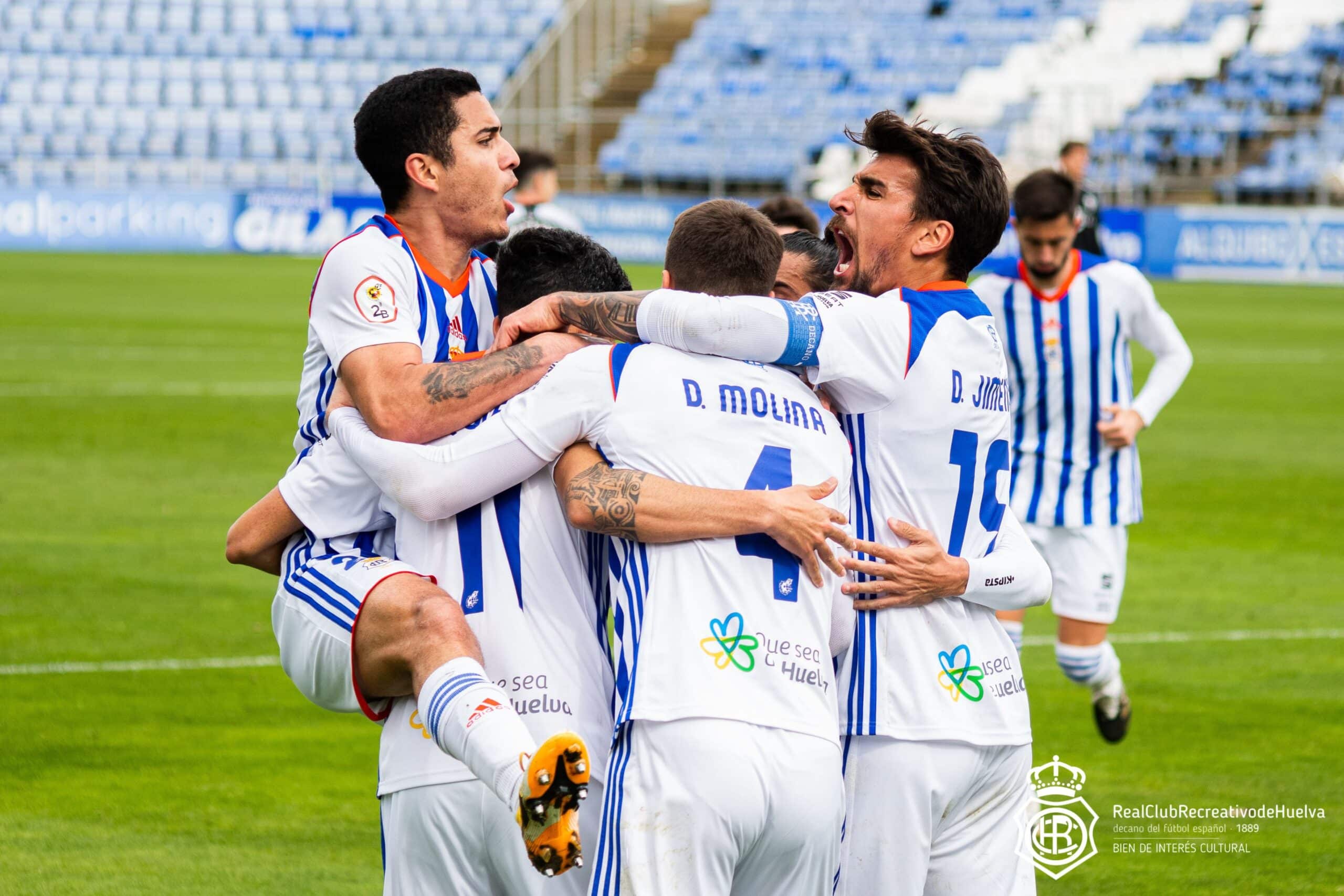 El Recreativo celebra un gol este curso