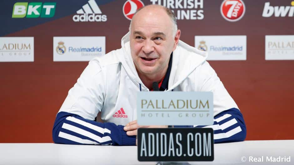 Pablo Laso en una rueda de prensa como entrenador del Real Madrid. Foto: Real Madrid.