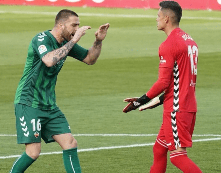 Gálvez y Whalley celebran la victoria. Fuente: LaLiga.