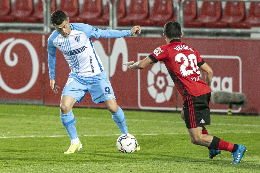 Yanis Rahmani y Víctor Gómez en el CD Mirandés - Málaga CF