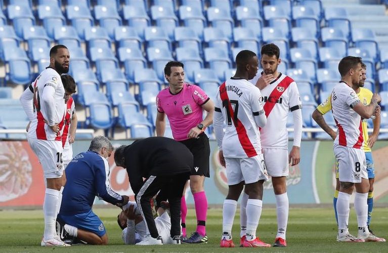 Jugadores del Rayo Vallecano en corrillo
