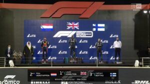 Lewis Hamilton y Pirelli, protagonistas en el GP de Bahréin