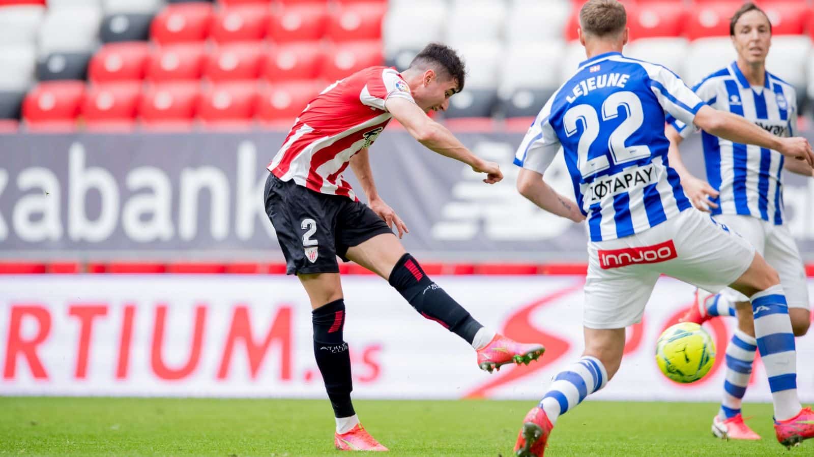 Morcillo en una de las ocasiones más claras para el Athletic Club. Foto: @AthleticClub