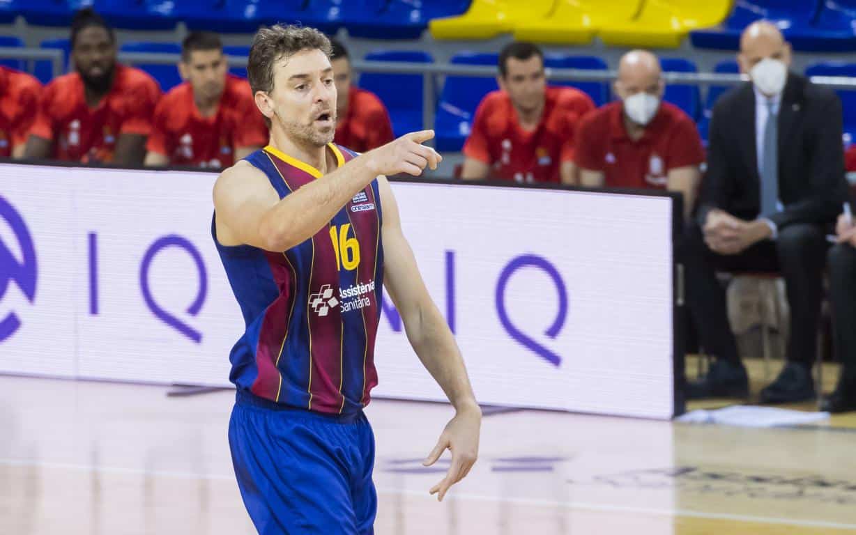 Pau Gasol vuelve a vestir la camiseta del Barça después de 20 años (Fuente: Twitter @FCBbasket)