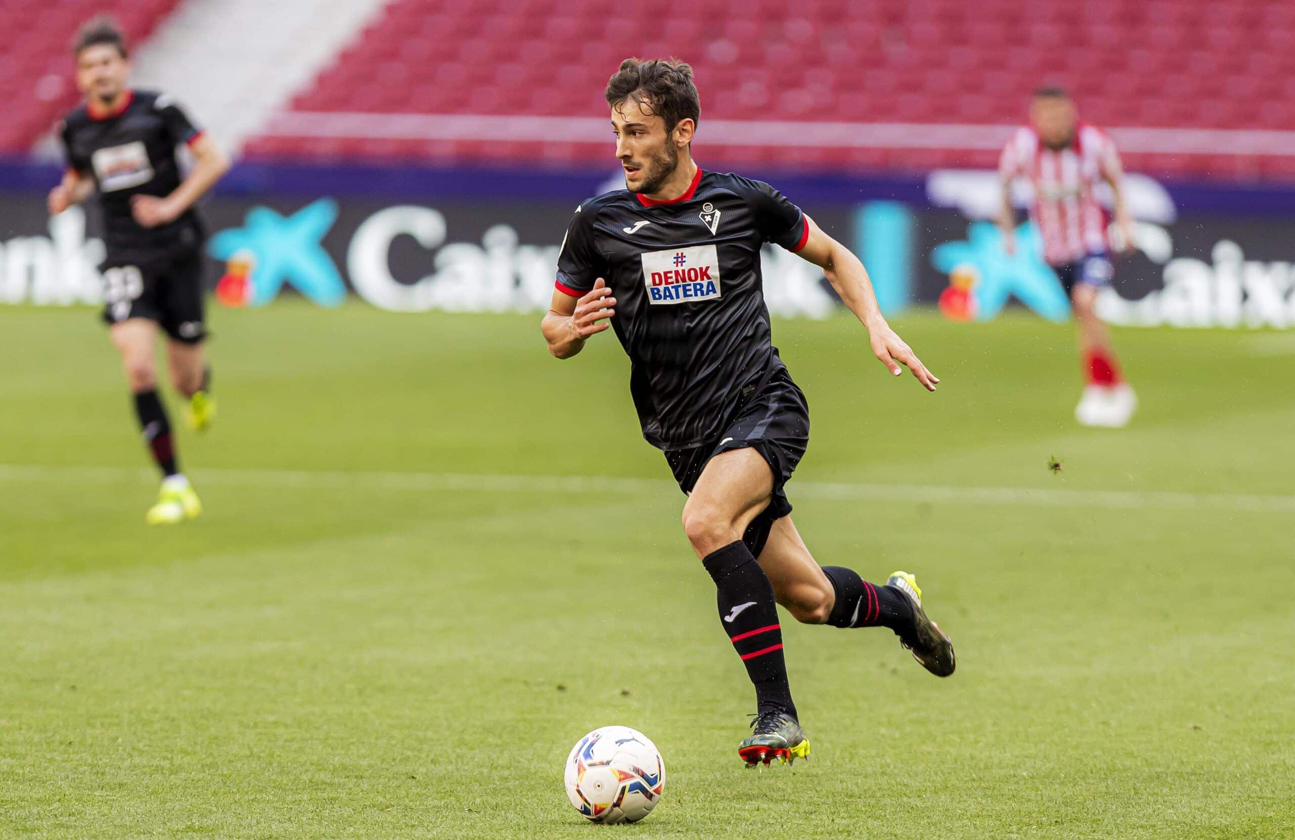 Unai Dufur debutaba hoy con el Eibar el LaLiga Santander
