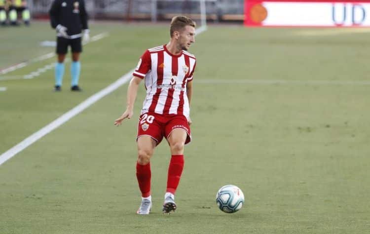 Iván Baillu en un partido con la UD Almería