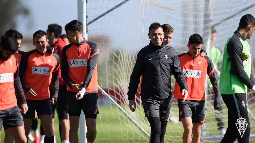 Entrenamiento del Sporting el 7 de abril de 2021