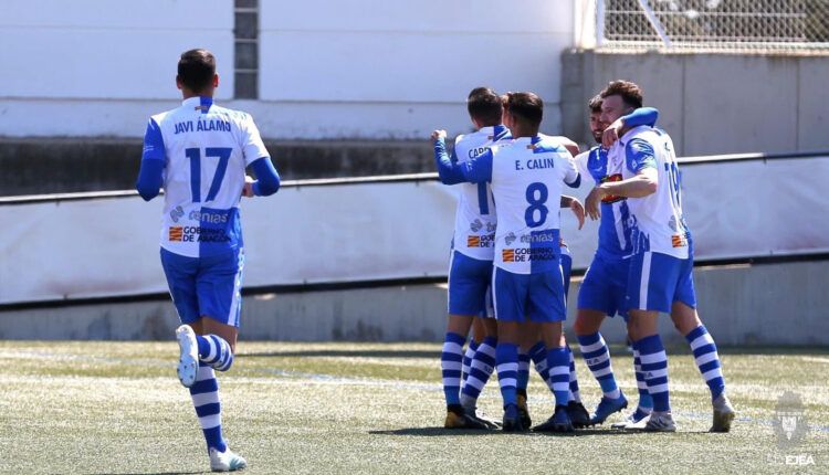 La SD Ejea celebra un gol la pasada jornada ante el Barakaldo