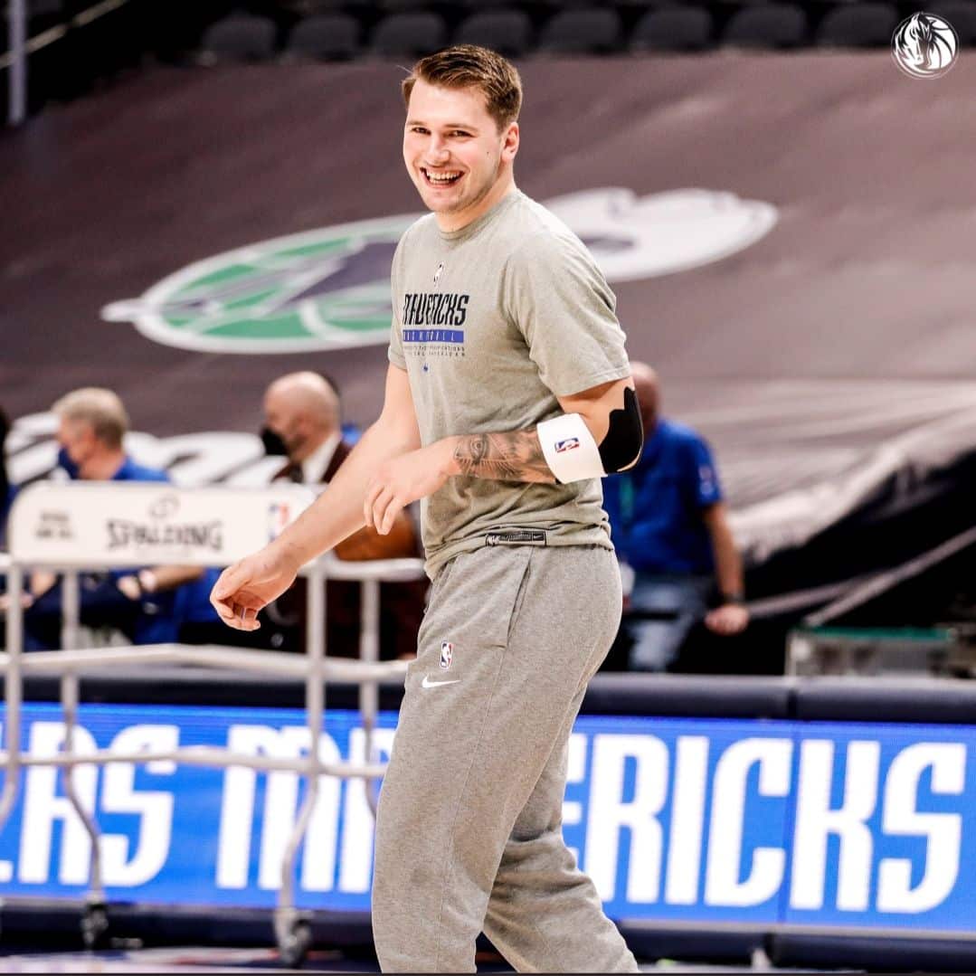 Foto vía Dallas Mavericks
