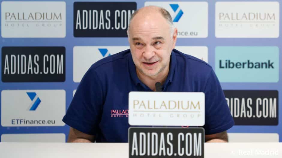 Pablo Laso en una rueda de prensa como entrenador del Real Madrid. Foto: Real Madrid.