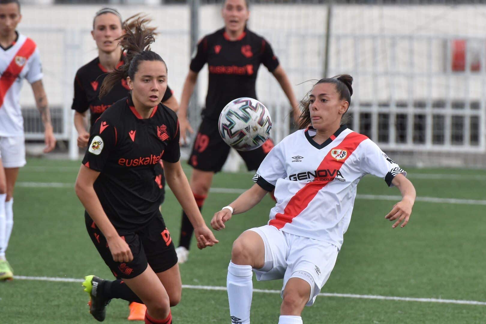 Imagen via Twitter @RayoFemenino