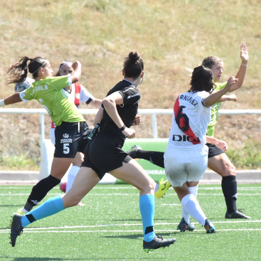 Uno de los goles de Paula, en la matinal madrileña. Fuente: Rayo Vallecano.