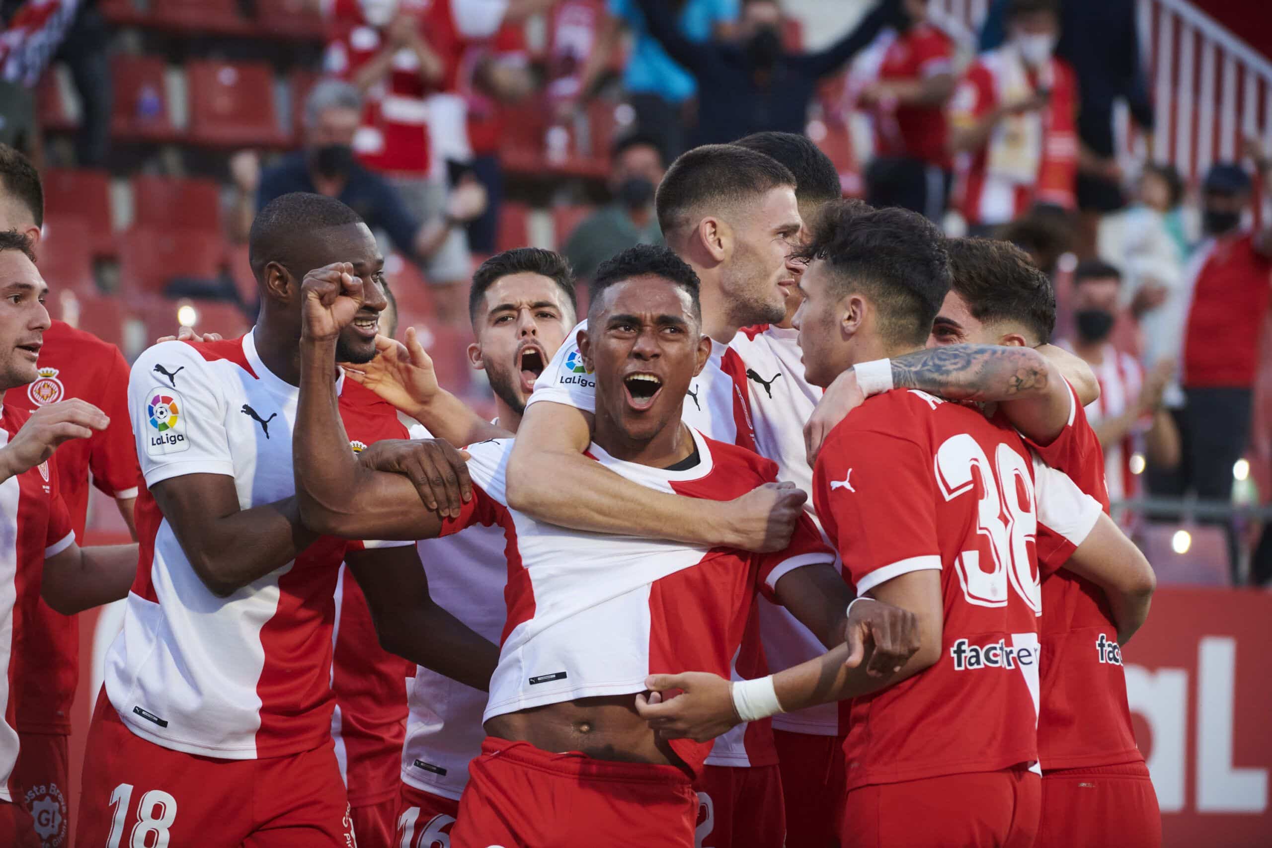 Yoel Bárcenas celebra su tanto ante el Almería