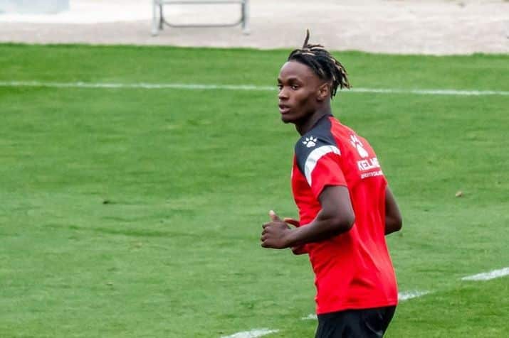 Alejandro Balboa en un entrenamiento con el Alavés