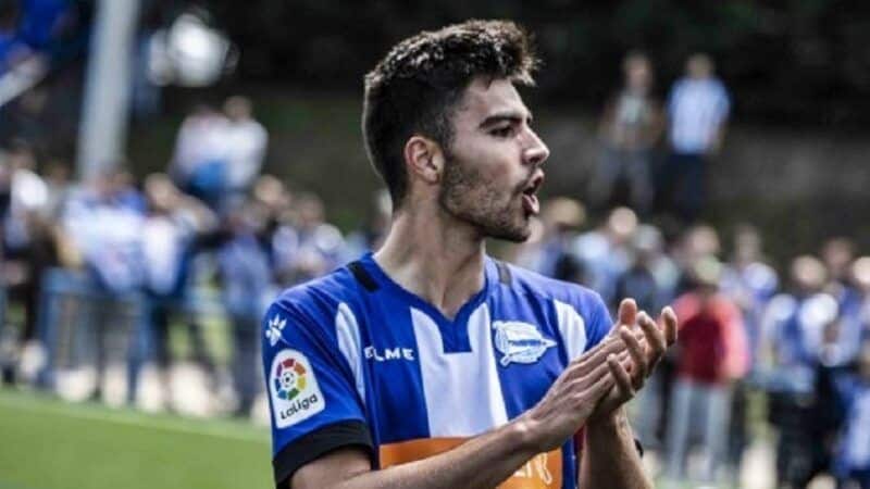 Erik Ruiz en su etapa en el Alavés 'B'