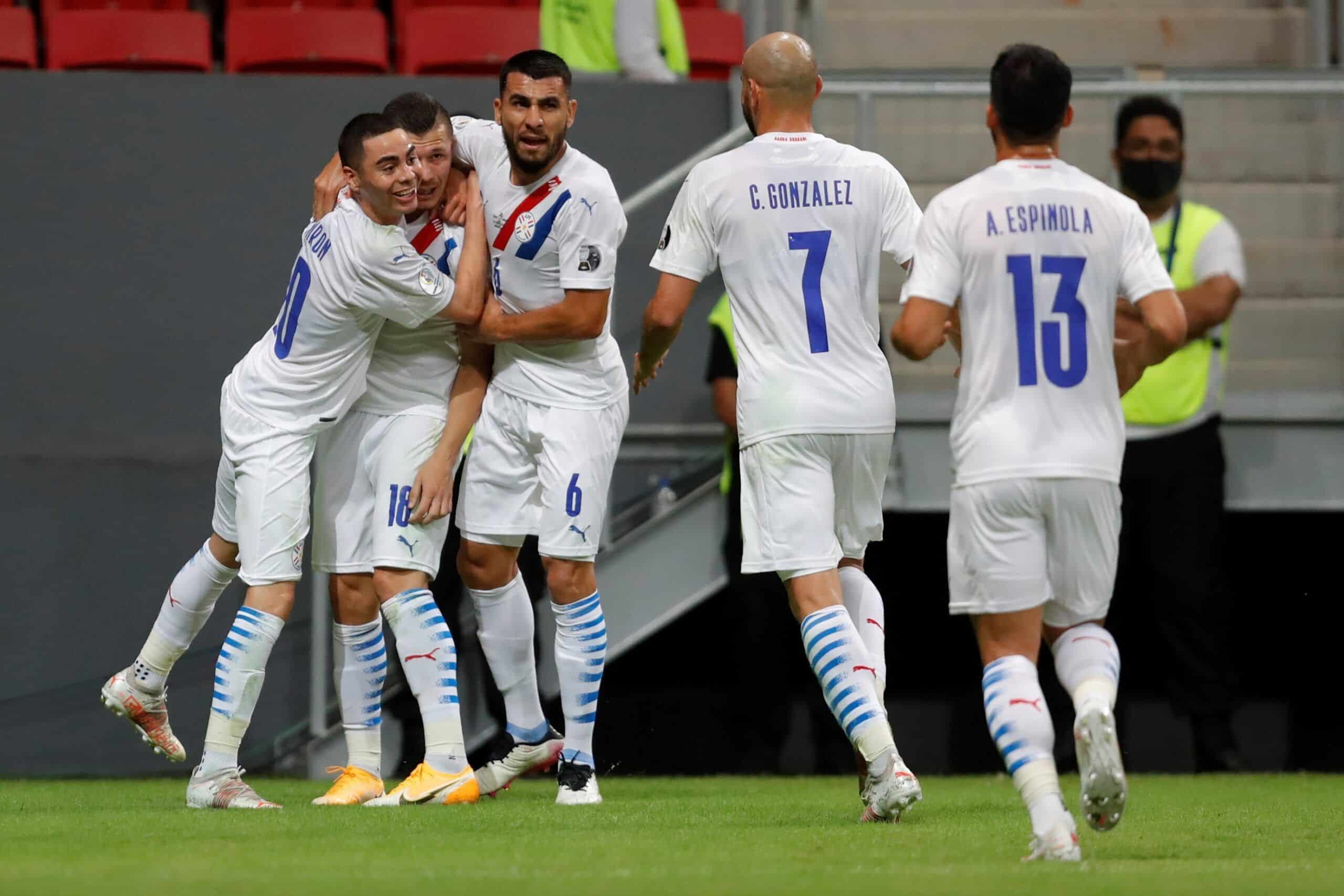 Jugadores de Paraguay celebran un gol. Foto: @CopaAmerica